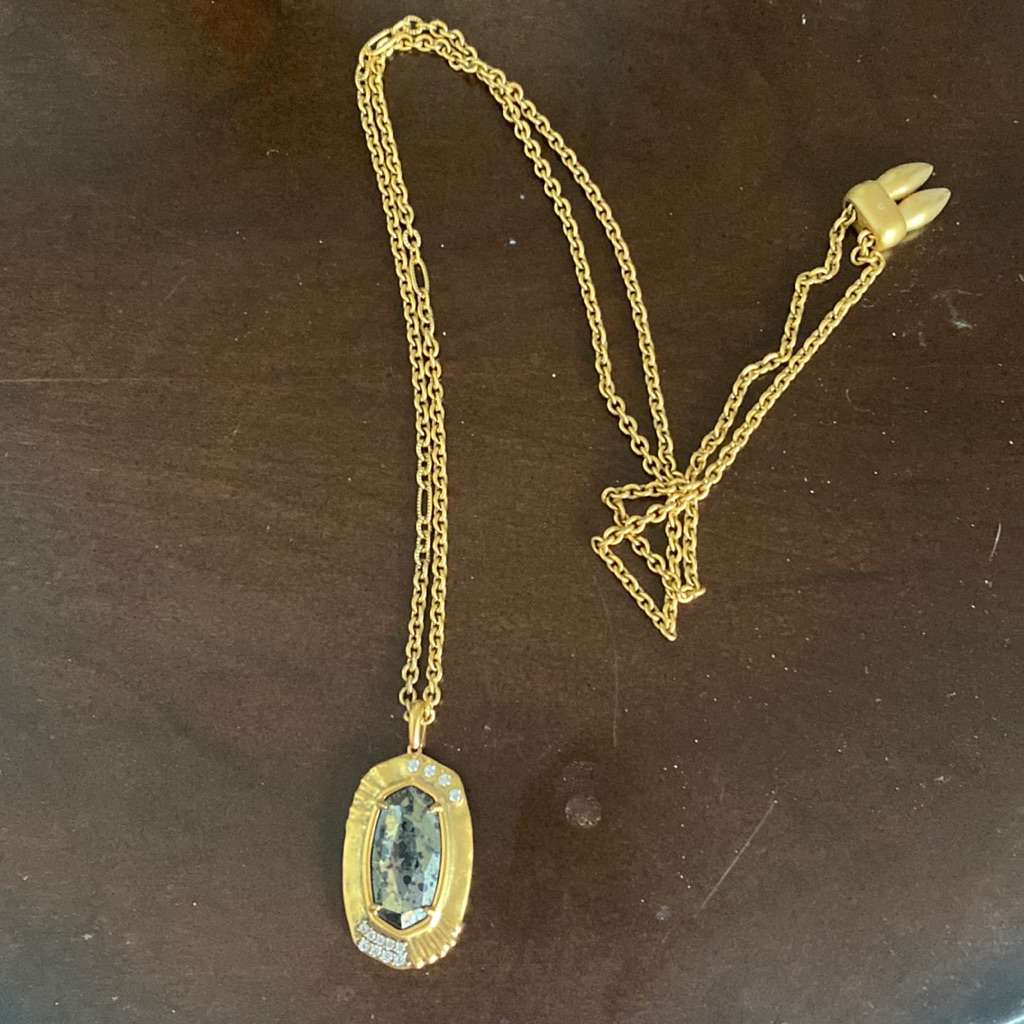 Kendra Scott Anna Long Pendant Necklace In Vintage Gold